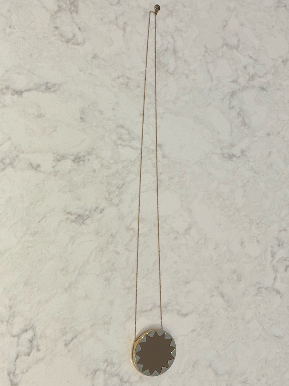 House of Harlow pendent necklace